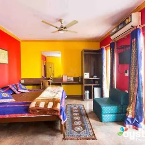 Hotel Ganpati, Benares